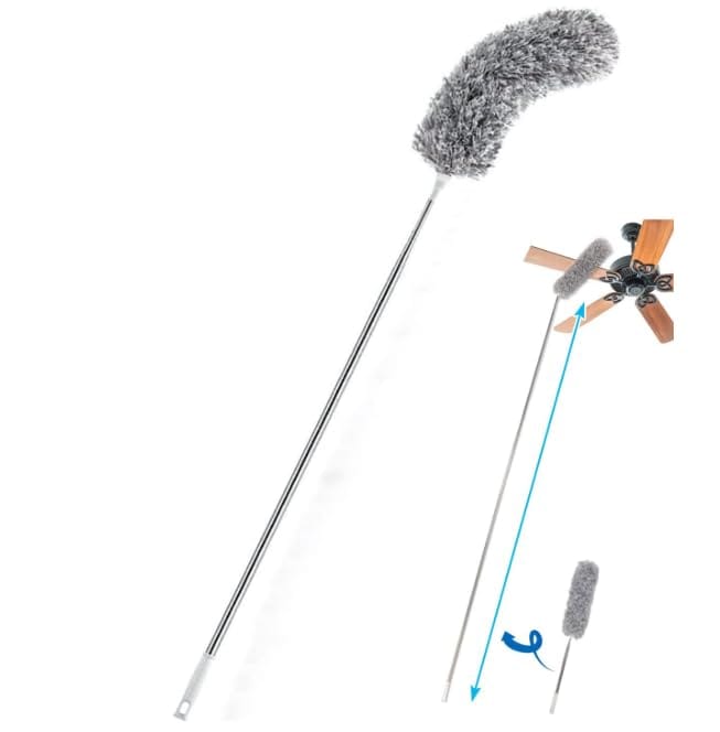 【届かなかった場所に、無理なく手が届く】 天井や吹き抜け、照明器具の上など、これまで掃除しづらかった高所のホコリ取りをスムーズに行える伸縮式ダスターモップです。脚立を出す手間を減らし、日常の掃除動線をシンプルに。ご家庭の定期清掃からオフィスや店舗のメンテナンスまで、幅広いシーンで活躍します。【最長280cmまで伸びる伸縮ポール】 ポールは使用シーンに合わせて長さ調整が可能。最大約280cmまで伸ばせるため、天井付近や壁の角、高い棚の上にも無理なくアプローチできます。軽量設計で取り回しやすく、腕への負担を抑えながら作業できます。高所作業の準備や後片付けの時間も短縮できます。【角度調整できるフレキシブルヘッド】 芯入りのモップヘッドは自由に角度を変えられる構造です。シーリングファンの羽根や照明カバーの裏側、梁まわりなど、凹凸のある場所にもフィット。面でしっかり密着するため、拭き残しを減らし、効率的なホコリ除去をサポートします。【マイクロファイバーで細かな汚れまでキャッチ】 繊維密度の高いマイクロファイバー素材を採用し、微細なホコリや花粉、髪の毛まで絡め取ります。乾拭きでも汚れを集めやすく、掃除機を出す前の簡易クリーニングにも便利です。室内だけでなく、車内天井やハイルーフ車のルーフまわりにも使えます。【洗って繰り返し使える実用設計】 モップ部分は取り外して水洗いが可能。汚れが気になったら簡単にお手入れでき、清潔に保てます。ポールにはステンレス素材を使用し、安定感と耐久性を両立。日常使いから業務用途まで、長く使える構造です。【商品詳細】 ・素材：201ステンレス / プラスチック / ポリエステル ・カラー：ブラウン、ブルー、グレー、レッド、パープル ・サイズ：モップヘッド 約35×14cm、ポール長さ 約45〜245cm、重さ 約275g（装着時） ・特徴：伸縮式ポール、角度調整ヘッド、洗えるモップ、軽量設計 ・用途：天井清掃、吹き抜け掃除、照明器具、車内清掃、棚上メンテナンス 【届かなかった場所に、無理なく手が届く】 天井や吹き抜け、照明器具の上など、これまで掃除しづらかった高所のホコリ取りをスムーズに行える伸縮式ダスターモップです。脚立を出す手間を減らし、日常の掃除動線をシンプルに。ご家庭の定期清掃からオフィスや店舗のメンテナンスまで、幅広いシーンで活躍します。 【最長280cmまで伸びる伸縮ポール】 ポールは使用シーンに合わせて長さ調整が可能。最大約280cmまで伸ばせるため、天井付近や壁の角、高い棚の上にも無理なくアプローチできます。軽量設計で取り回しやすく、腕への負担を抑えながら作業できます。高所作業の準備や後片付けの時間も短縮できます。 【角度調整できるフレキシブルヘッド】 芯入りのモップヘッドは自由に角度を変えられる構造です。シーリングファンの羽根や照明カバーの裏側、梁まわりなど、凹凸のある場所にもフィット。面でしっかり密着するため、拭き残しを減らし、効率的なホコリ除去をサポートします。 【マイクロファイバーで細かな汚れまでキャッチ】 繊維密度の高いマイクロファイバー素材を採用し、微細なホコリや花粉、髪の毛まで絡め取ります。乾拭きでも汚れを集めやすく、掃除機を出す前の簡易クリーニングにも便利です。室内だけでなく、車内天井やハイルーフ車のルーフまわりにも使えます。 【洗って繰り返し使える実用設計】 モップ部分は取り外して水洗いが可能。汚れが気になったら簡単にお手入れでき、清潔に保てます。ポールにはステンレス素材を使用し、安定感と耐久性を両立。日常使いから業務用途まで、長く使える構造です。 【商品詳細】 ・素材：201ステンレス / プラスチック / ポリエステル ・カラー：ブラウン、ブルー、グレー、レッド、パープル ・サイズ：モップヘッド 約35×14cm、ポール長さ 約45〜245cm、重さ 約275g（装着時） ・特徴：伸縮式ポール、角度調整ヘッド、洗えるモップ、軽量設計 ・用途：天井清掃、吹き抜け掃除、照明器具、車内清掃、棚上メンテナンス