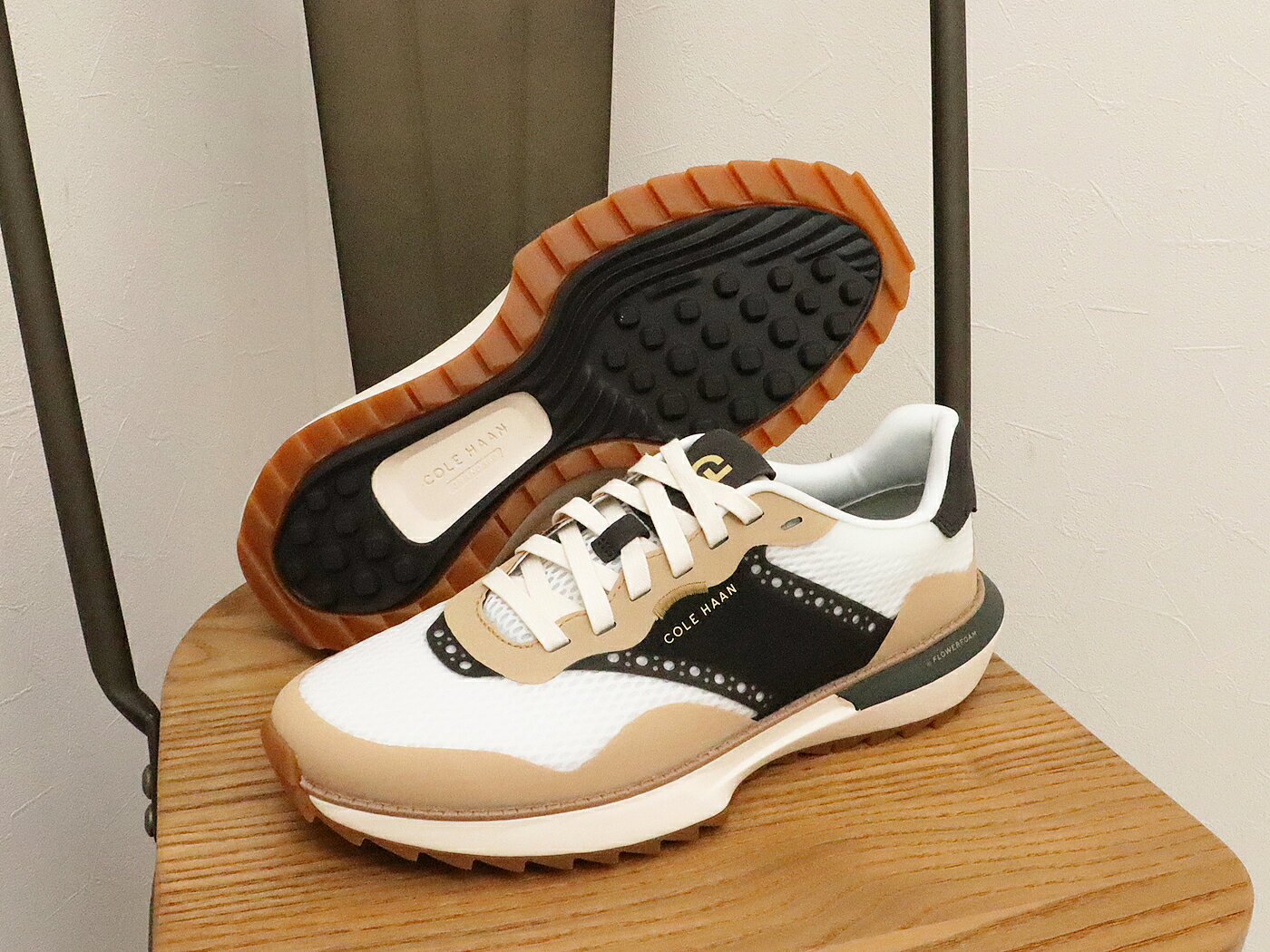 【返品交換送料無料】COLE HAAN コールハーン GRANDPRO Ashland Golf グランドプロ アッシュランド ゴルフ WHT/BUCKWHEAT/IVORY ホワイト/バックウィート/アイボリー メンズ 靴 ゴルフシューズ スパイクレス 防水 ウォータープルーフ スニーカー