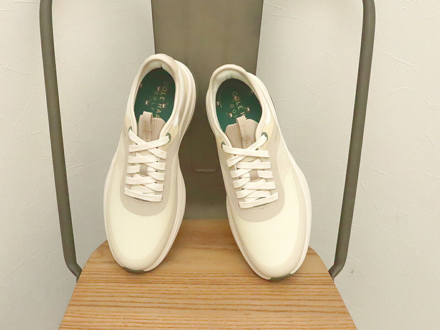 【返品交換送料無料】COLE HAAN コールハーン GRANDPRO ALL DAY GOLF グランドプロ オールデイ ゴルフ ANGORA/SESAME/IVORY アンゴラ/CHライトセサミ/アイボリー メンズ 靴 ゴルフシューズ スパイクレス 防水 ウォータープルーフ スニーカー