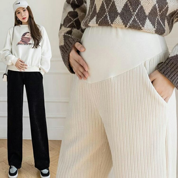 商品説明 商品内容 暖かい裏起毛のワイドパンツが登場！マタニティママのリラックスしたこなれスタイルを演出する。肉厚でしっかりとした質感と抜群の肌当たりで、穿き心地満点。お腹周りはよく伸びて締め付け感がなく、脱ぎ着しやすい。調整アジャスター付き、お腹の大きさに合わせて対応頂けます。ストンと落ち感のあるワイドタイプと裾にギュッと締めるタイプの2タイプ！ 素材 ポリエステル カラー タイプ1?ブラック タイプ1?ベージュ タイプ2?ベージュ タイプ2?ブラック 生産国 中国 サイズ M 着丈94　ヒップ94　モモ幅59.7　ウエスト調整可能 L 着丈98　ヒップ98　モモ幅61.9　ウエスト調整可能 XL 着丈102　ヒップ102　モモ幅64.1　ウエスト調整可能 XXL 着丈106　ヒップ106　モモ幅66.3　ウエスト調整可能 注意書き ※製造過程で商品に水跡のような跡が付く場合がございます。不良とは異なりますためご了承ください ※商品写真は、できる限り現品を再現するように画像処理などの補正を行っておりますが、ご利用のモニターや環境により差異が生じます。予めご了承く ださい。 ※生地の特性上、多少ニオイがある場合がございますが、日陰干しで数日干していただくか、あるいは数回ご使用していただく間に、 ニオイは気にならな くなります。 ※上記の数値は、実測によるものです。多少の誤差はご容赦ください。 ※仕様は予告なく変更される場合があります。（ご使用に差し支えない程度） ★洗濯時、色落ちがございます。他の物とのお洗濯もお控えくださいませ。湿気を含んだ状態や水を含んだまま放置しないでください。この製品は洗濯で若干縮むことがあります。洗濯機は使用できません。 ※ベージュ×モカのみ使用糸の関係上、風合いが少々異なります。 ●綿混合商品は洗濯時に多少縮む事がございます。 ●本製品は生産過程におきまして、生地を織る際の糸の継ぎ目や多少のほつれが生じることがありまが、品質上は問題ありません。また、生地の織りに他繊維が混紡している場合もございます。 ▼色落ちの恐れがございますので、他のものとは分けて洗濯してください。 ▼タンブラー乾燥はお避け下さい。 ▼洗濯の際は他の物と区別して、漂白剤を避け、手洗いをお勧めします。