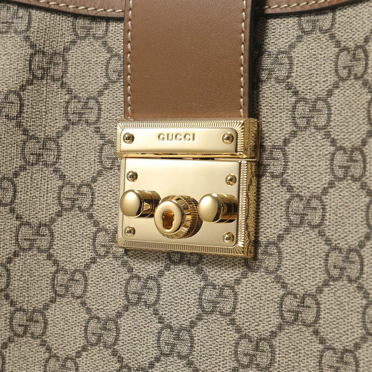 GUCCI 479197-KHNKG-8534グッチ ショルダーバッグパドロック GG ミディアムキーロ...
