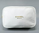 CHANEL NOVELTY WHITEシャネル ロゴ入化粧ポーチCCロゴ入りファスナーポリエステル100% （フエルト調）ホワイト×ゴールドシャネル ショップバッグ