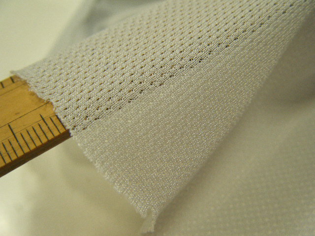 生地巾が160cmもあるので使いやすいです♪【 1m〜 】 日本製 メッシュタイプ 裏地 ポリエステル100% ♪ ライトグレー ♪ ≪ 国産 服地 布地 布 ...