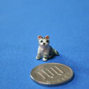 小さくて可愛いお座りネコの置物!ミニミニサイズ可愛い猫置物ミニチュア!小さい小さい小さいサイズ置物! 陶器動物置物