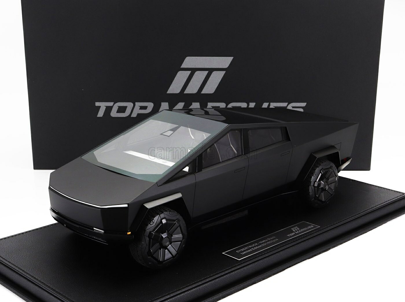 乐天商城 - ミニカー 1/18 テスラ サイバートラック TOPMARQUES 1/18 TESLA CYBERTRUCK 2022 MATT BLACK TOP138B