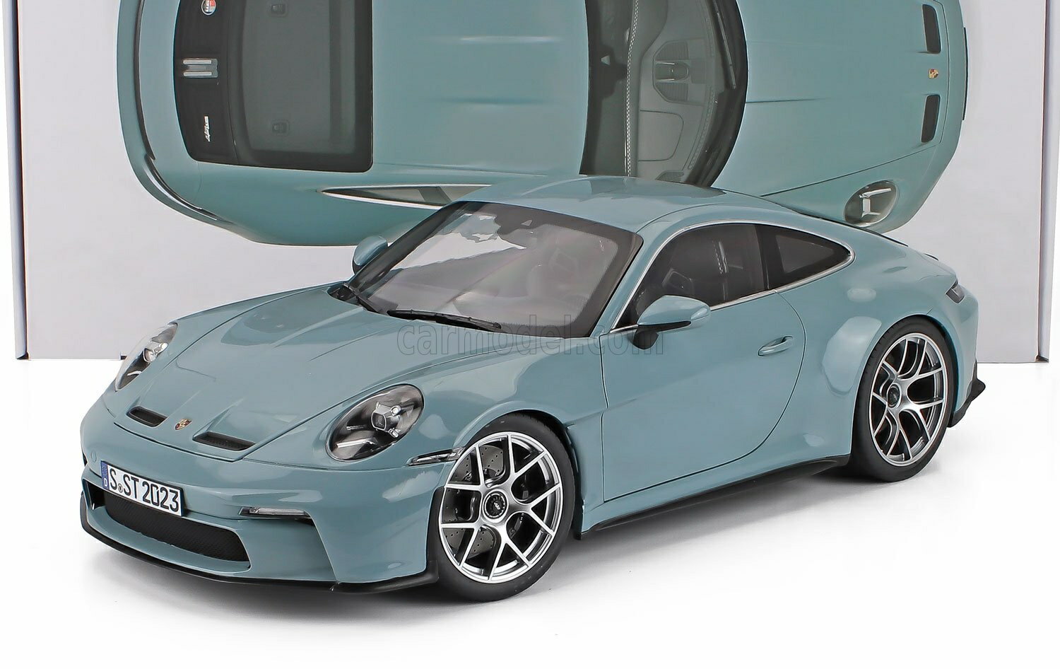 Rakuten - ミニカー 1/12 ポルシェ 911 NOREV 1/12 PORSCHE 911 992 S/T COUPE 2023 MEISSEN BLUE 127550