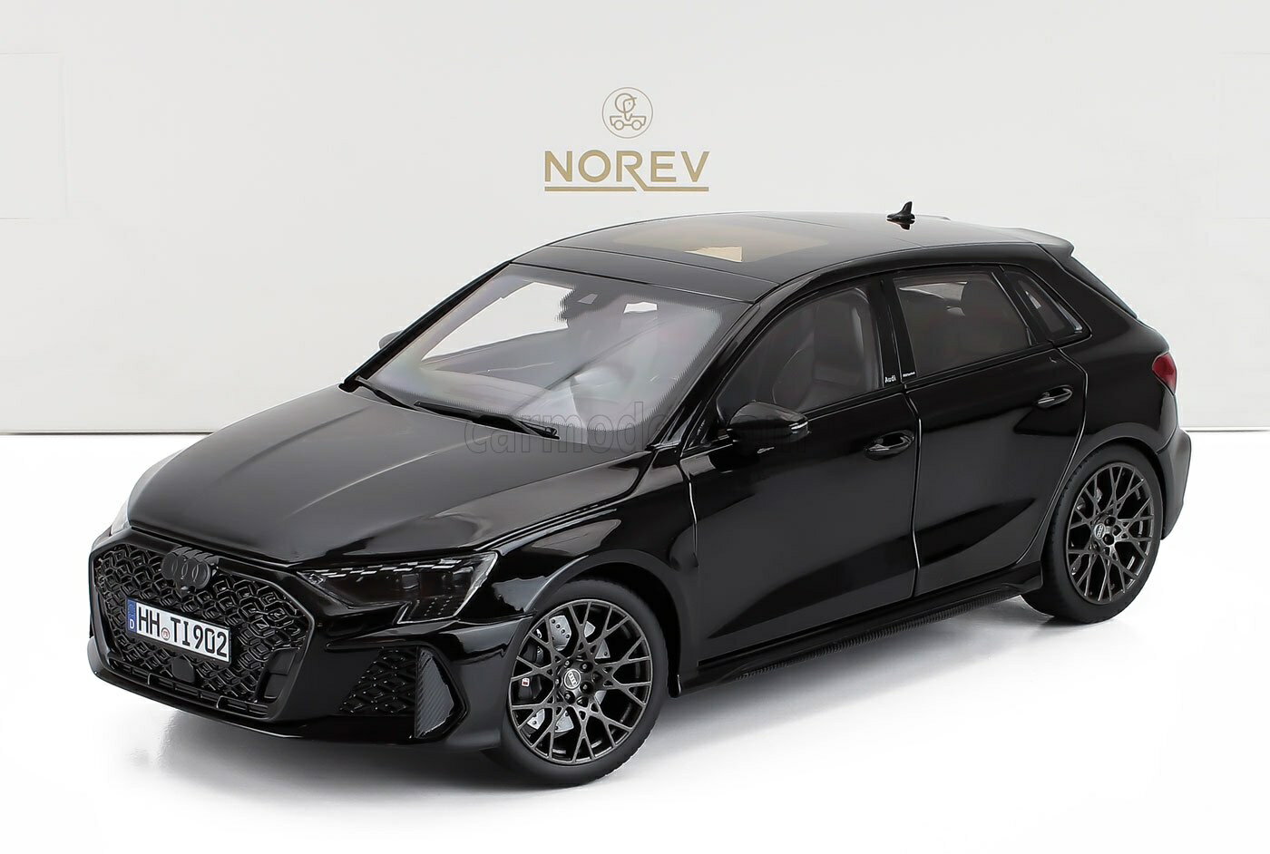 ミニカー 1/18 アウディ A3 ワゴン ノレブ NOREV 1/18 AUDI A3 RS3 2025 BLACK 188388