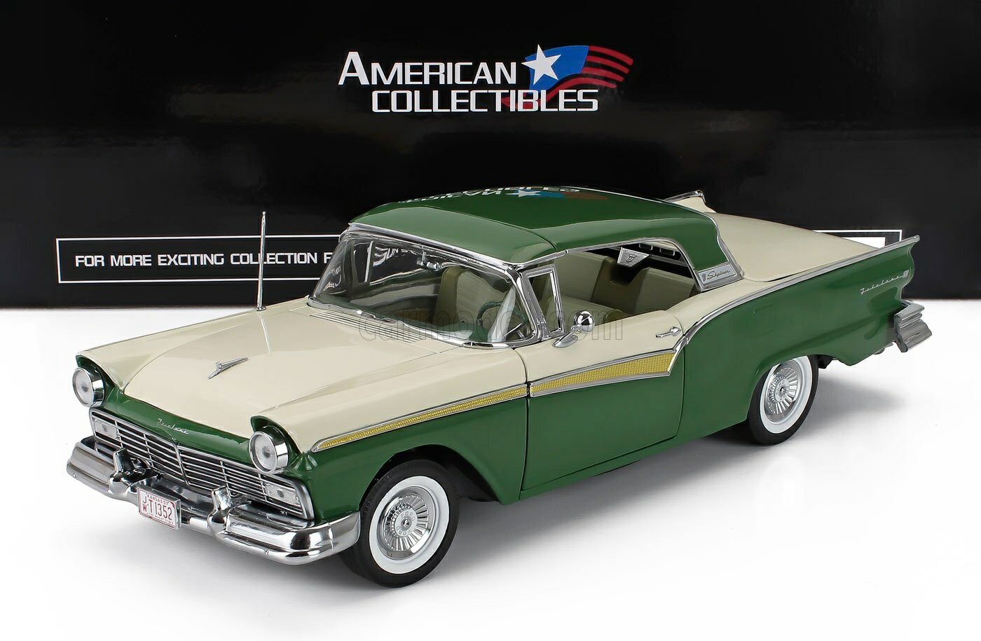 樂天商城 - ミニカー アメ車 1/18 フォード フェアレーン SUN-STAR 1/18 FORD USA FAIRLANE 500 SKYLINER CABRIOLET OPEN 1957 GREEN WHITE 01352