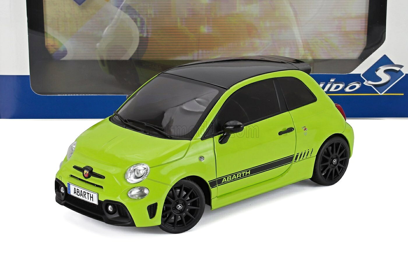 乐天商城 - ミニカー 1/18 アバルト 595 ソリド SOLIDO 1/18 FIAT NUOVA 500 ABARTH 595 2023 LIGHT GREEN BLACK 1811307