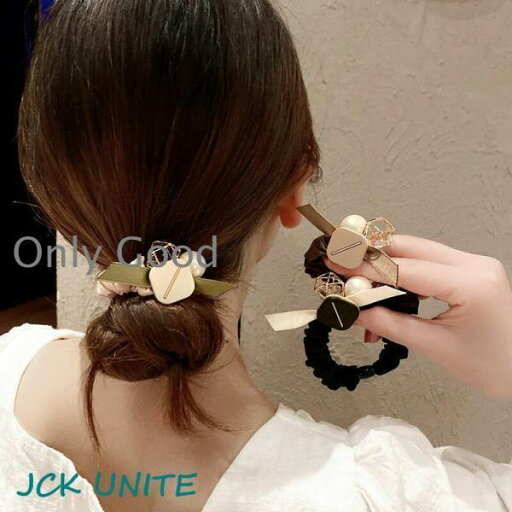 シュシュ チャーム付き ヘアゴム ヘアアクセサリー リボン 小さめ チャーム パール ブレスレット ヘアアクセ ビジュー 髪留め 髪飾り 上品 大人 可愛い 春 シュシュ チャーム付き ヘアゴム ヘアアクセサリー リボン 小さめ チャーム パール ブレスレット ヘアアクセ ビジュー 髪留め 髪飾り 上品 大人 可愛い 春