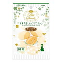 商品説明★ おうちでカフェ気分が楽しめる、本格派の焼き菓子です。★ お菓子屋さんが1つひとつ丁寧に手作りしているチーズ味のケーキです。★ 脂肪分約50%off。バターケーキに比べて(五訂日本食品標準成分表より)。★ 給与方法幼犬(6ヶ月〜)/2個以内、超小型犬〜5kg/4個以内、小型犬5kg〜10kg/7個以内、中型犬10kg〜20kg/12個以内、大型犬20kg〜35kg/19個以内スペック* 原材料(成分)：小麦粉、全卵、植物性油脂、砂糖、でんぷん分解物、チーズ、グリセリン、膨張剤、ソルビトール、香料* 保証成分：粗たん白質4.0%以上、粗脂肪10.0%以上、粗繊維0.5%以下、粗灰分2.5%以下、水分26.0%以下、ナトリウム0.5g以下* エネルギー：363kcal/100g* 賞味/使用期限(未開封)：12ヶ月* 原産国または製造地：日本* 個装サイズ：110×30×170