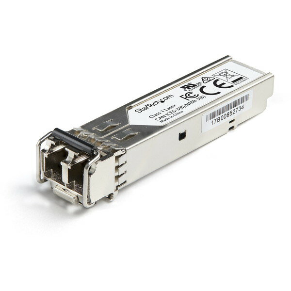 商品説明★ CTPSFP1GESXSは、Juniper製CTP-SFP-1GE-SX互換のSFPトランシーバモジュールです。★ Juniperブランドのスイッチ/ルーターでの使用を想定した設計・プログラミング・テストが行われています。★ 光ファイバケーブルで、1000Base-SX準拠1GbEネットワークの安定した接続機能を提供します。★ 最大で550mの距離に対応します。スペック* 波長: 850nm* 最大データ転送レート: 1Gbps* タイプ: マルチモード* 接続タイプ: LCコネクタ* 最大転送距離: 550m* MTBF: 53972659時間* 消費電力: 低消費電力* デジタル診断モニタリング(DDM): 対応 ※この SFP モジュールはホットスワップに対応しています。ネットワークの中断を最小限に留めながらシームレスなアップグレードと交換が可能です。