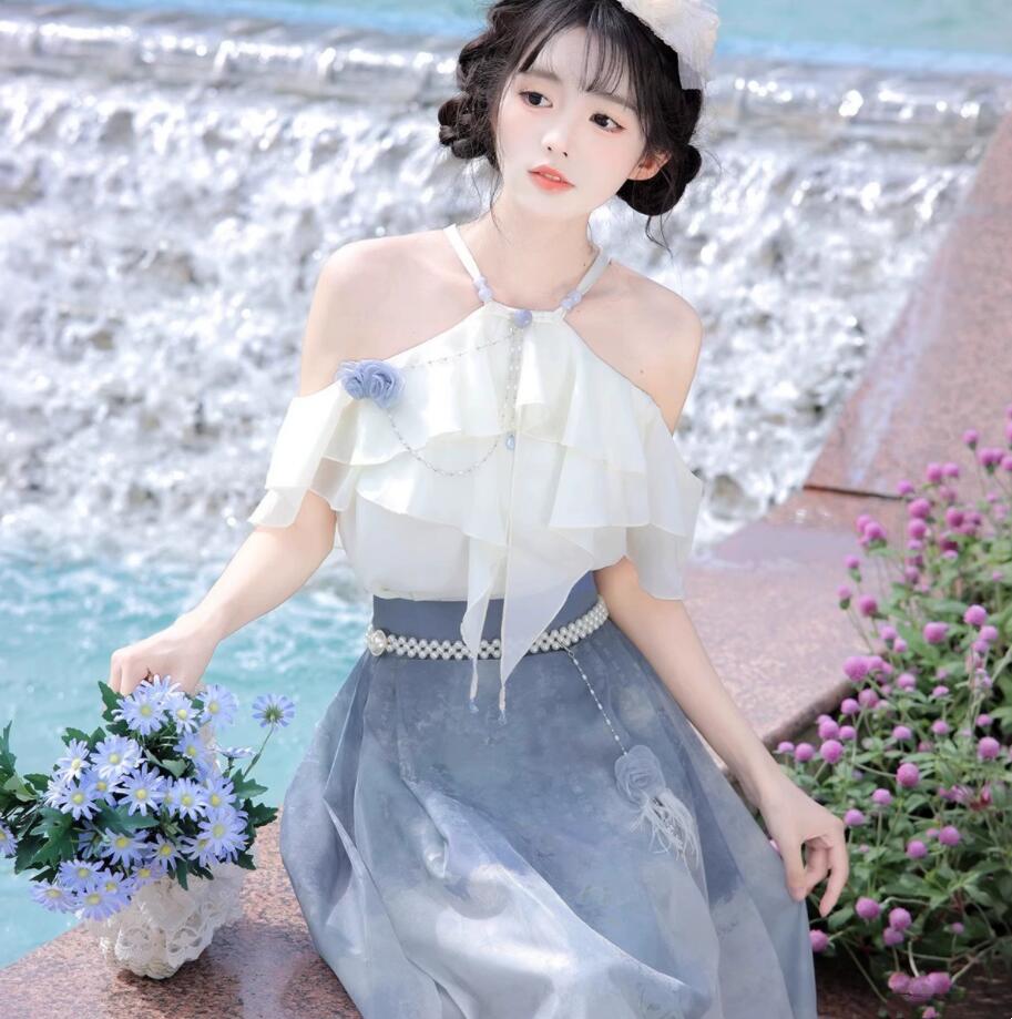 a・s・k storeのレディース 漢服 女性 ハロウィン コスプレ衣装 漢元素 上下セット スカラップ ボートネックトップス ロング丈馬面スカート パール飾り付き 学園祭 文化祭 イベント 撮影衣装 改良版漢服 おしゃれ｜アングル2