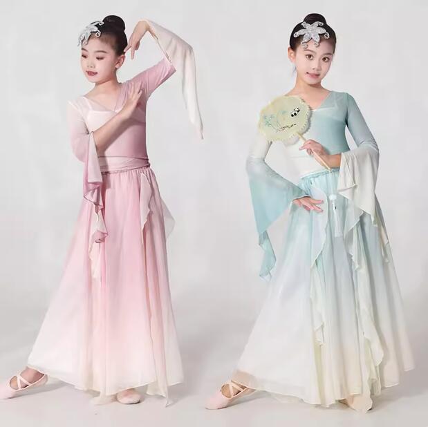 子供中華風ダンス衣装 3点セット 女の子 古典ダンス衣装 グラデーション 演出服 古典 古風 フレア袖 チャイナ服 ガウチョパンツ ヒラヒラ スカーパン エスニック ダンス衣装 文化祭 ステージ衣装