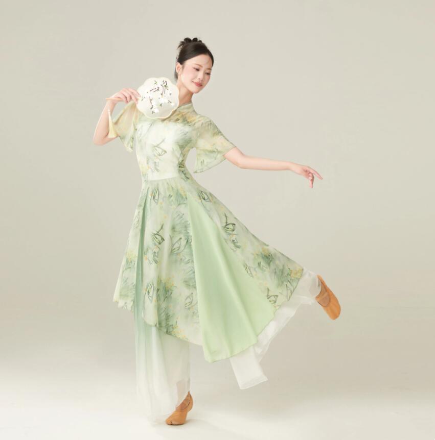 Rakuten - レディース 古典ダンス衣装 3点セット フレア半袖 チャイナ服ドレス インナー ガウチョパンツ スカーパン 中華風 民族風 ダンス衣装 エスニック 中華服 発表会 ステージ演出服 上下セット