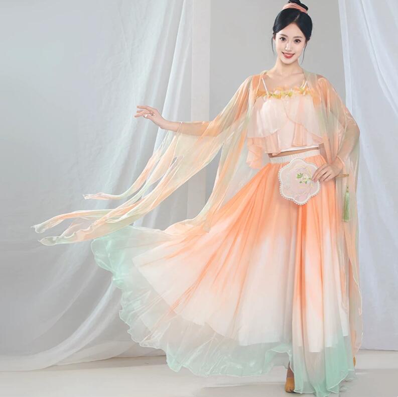 ITEM INFORMATION 【商品詳細】 4点セット：羽織＋インナー＋スカート＋ヘアバンド 至急ご利用頂く場合は事前にメールでご連絡お願いします 高品質・高級素材を贅沢に使用しております 女性のボディーラインを美しく魅せ、さらに可愛いに見せる オシャレなデザインチャイナドレスです、絶妙なロング丈で脚長効果抜群のオススメです パーティー、お色直し、catwaik show、お祭り、出演はもちろん普段着や、土日祝日、イベント、結婚式、コンサートではひときわ輝く素敵なチャイナドレスです ■サイズ 羽織 フリー　バスト120　袖丈65　着丈122　身長155-170　体重42-70kg インナー XS　体重35-40kg S　体重40-45kg M　体重45-50kg L　体重50-55kg XL　体重55-60kg XXL　体重60-65kg スカート XS　スカート丈90-98　身長155-160　体重40-48kg S　スカート丈93-95　身長155-160　体重42-50kg M　スカート丈93-5　身長155-160　体重42-50kg L　スカート丈95-98　身長160-170　体重57-65kg XL　スカート丈95-98　身長160-170　体重57-65kg XXL　スカート丈95-98　身長160-175　体重60-68kg ■色 写真色 ■素材 ポリエステル　シフォン ■注意点※ お取り扱い方法： 手洗いおすすめ致します（30℃を限度） 塩素系及び酸素系の漂白剤の使用禁止　 日陰のつり干しが良い アイロン仕上げ可 洗濯機不可 注意事項： ※サイズは平置き手採寸サイズとなります。素人が図る為若干の誤差は御座いますが、ご理解の程宜しくお願い致します。 ※製造中により、商品において色や柄、縫製など多少のほつれ等が生じる場合がございます。神経質の方はご購入をお控え下さい ※モデルに使用している小物、アクセサリ等は商品内容に含まれません。在庫管理や発送上の状況により商品がシワになる場合が御座いますので、予めご了承下さい。 ※商品の在庫状況は更新するように努力しておりますが、在庫切れの際はご理解をいただきますようお願いいたします。 安心保障： 注意書き：画面によって色合いが異なってみえる場合が御座います 不良品の場合、弊社負担で交換・返品対応いたします 一週間以内サイズ・色交換可能（送料生じることがあります） お客様都合より返品受付できない場合がございます（ドレスや舞台衣装、原則として交換可能、返品不可） イメージ違いより返品受付できない場合がございますITEM INFORMATION 【商品詳細】 4点セット：羽織＋インナー＋スカート＋ヘアバンド 至急ご利用頂く場合は事前にメールでご連絡お願いします 高品質・高級素材を贅沢に使用しております 女性のボディーラインを美しく魅せ、さらに可愛いに見せる オシャレなデザインチャイナドレスです、絶妙なロング丈で脚長効果抜群のオススメです パーティー、お色直し、catwaik show、お祭り、出演はもちろん普段着や、土日祝日、イベント、結婚式、コンサートではひときわ輝く素敵なチャイナドレスです ■サイズ 羽織 フリー　バスト120　袖丈65　着丈122　身長155-170　体重42-70kg インナー XS　体重35-40kg S　体重40-45kg M　体重45-50kg L　体重50-55kg XL　体重55-60kg XXL　体重60-65kg スカート XS　スカート丈90-98　身長155-160　体重40-48kg S　スカート丈93-95　身長155-160　体重42-50kg M　スカート丈93-5　身長155-160　体重42-50kg L　スカート丈95-98　身長160-170　体重57-65kg XL　スカート丈95-98　身長160-170　体重57-65kg XXL　スカート丈95-98　身長160-175　体重60-68kg ■色 写真色 ■素材 ポリエステル　シフォン ■注意点※ お取り扱い方法： 手洗いおすすめ致します（30℃を限度） 塩素系及び酸素系の漂白剤の使用禁止　 日陰のつり干しが良い アイロン仕上げ可 洗濯機不可 注意事項： ※サイズは平置き手採寸サイズとなります。素人が図る為若干の誤差は御座いますが、ご理解の程宜しくお願い致します。 ※製造中により、商品において色や柄、縫製など多少のほつれ等が生じる場合がございます。神経質の方はご購入をお控え下さい ※モデルに使用している小物、アクセサリ等は商品内容に含まれません。在庫管理や発送上の状況により商品がシワになる場合が御座いますので、予めご了承下さい。 ※商品の在庫状況は更新するように努力しておりますが、在庫切れの際はご理解をいただきますようお願いいたします。 安心保障： 不良品の場合、弊社負担で交換・返品対応いたします 一週間以内サイズ・色交換可能（送料生じることがあります） お客様都合より返品受付できない場合がございます（ドレスや舞台衣装、原則として交換可能、返品不可） イメージ違いよりの返品は受付できない場合がございます
