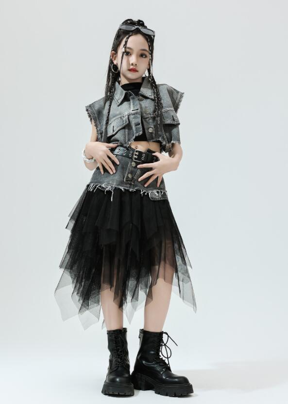 a・s・k storeの女の子 ダンス衣装 ジャズ ヒップホップ ダンス衣装 デニムベスト デニムチュールスプライス スカート イレギュラー裾 デニムスカート 女の子 jazz hiphop チア ガールズ ダンス 演出服｜アングル3
