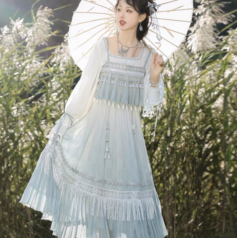 Rakuten - 漢風 ドレス 改良版漢服 レディース ハロウィン コスプレ衣装 漢元素 華流 古風 衣装 キャミソールドレス＋長袖ブラウス2点セット フリンジ付き 金属飾り付き 学園祭 文化祭 イベント 撮影衣装