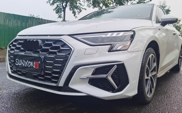 アウディ 2021-2022 RS3-R カーボン フロントバンパー.フォグライトグリル.グリルカバー 左右セット 3色選択(2)