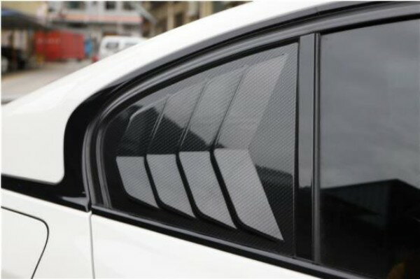 Rakuten - BMW 3シリーズ F30 2012年 - 2019年 2色可選　リヤ ウィンドウ エアインテーク 外装　ガーニッシュ ルーバー カバー 2Pセット