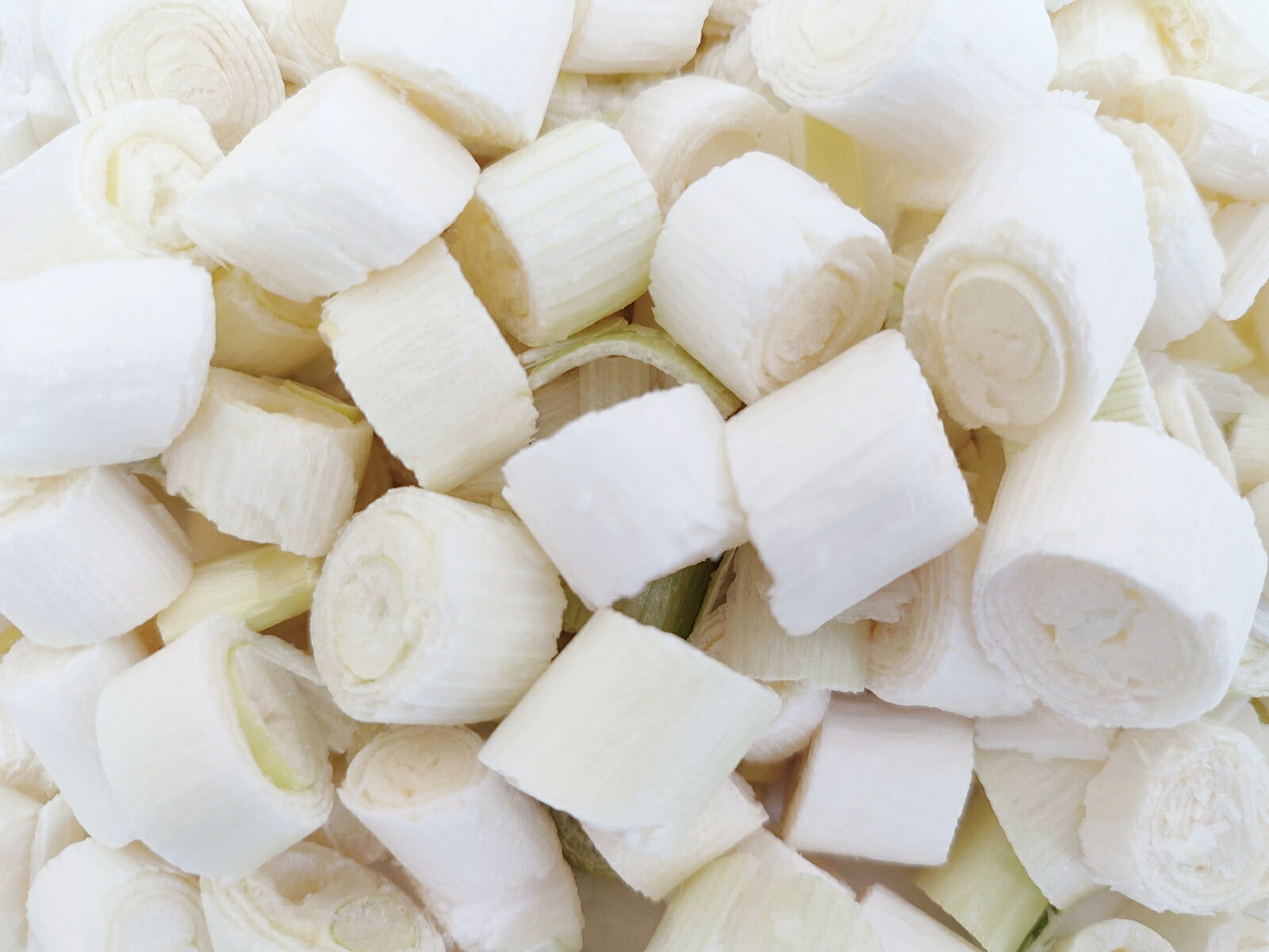 乾燥白ねぎ15mm輪切り30g契約栽培フリーズドライ製法乾燥野菜送料無料仕送り一人暮らし常備菜時短お手軽非常食即席みそ汁カット済み