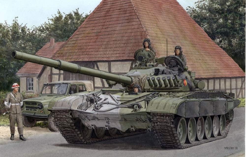 アミュージングホビー 1/35 東ドイツ陸軍 T-72M1 主力戦車 With フルインテリア プラモデル