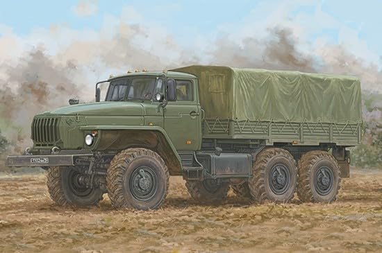 トランペッター 1/35 ロシア連邦軍 ウラル-4320トラック プラモデル