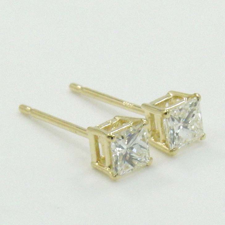 Rakuten - 最短翌日 クーポンで大割引 Pt900 ホワイトトパーズ　ピアス(0.9mmx10mm芯　シリコンキャッチ付)