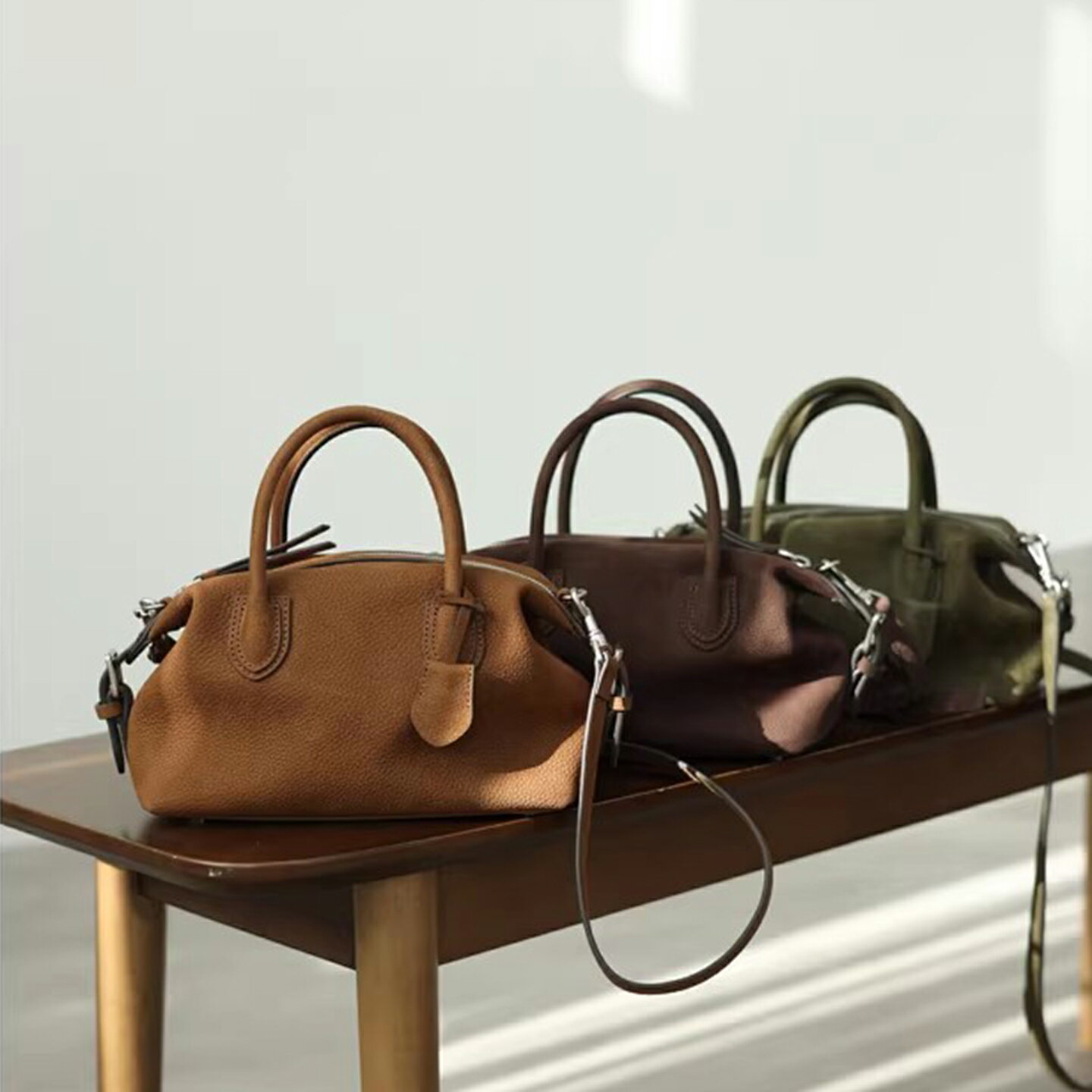 ＼3,000円OFFクーポン配布中／【a bag a life】本革 ミニボストンバッグ レディース 2WAY ショルダーバッグ レザーバッグ 牛革 天然シボ 長財布収納 斜めがけ 小ぶり 上品 大人かわいい お出かけ 通勤 送料無料