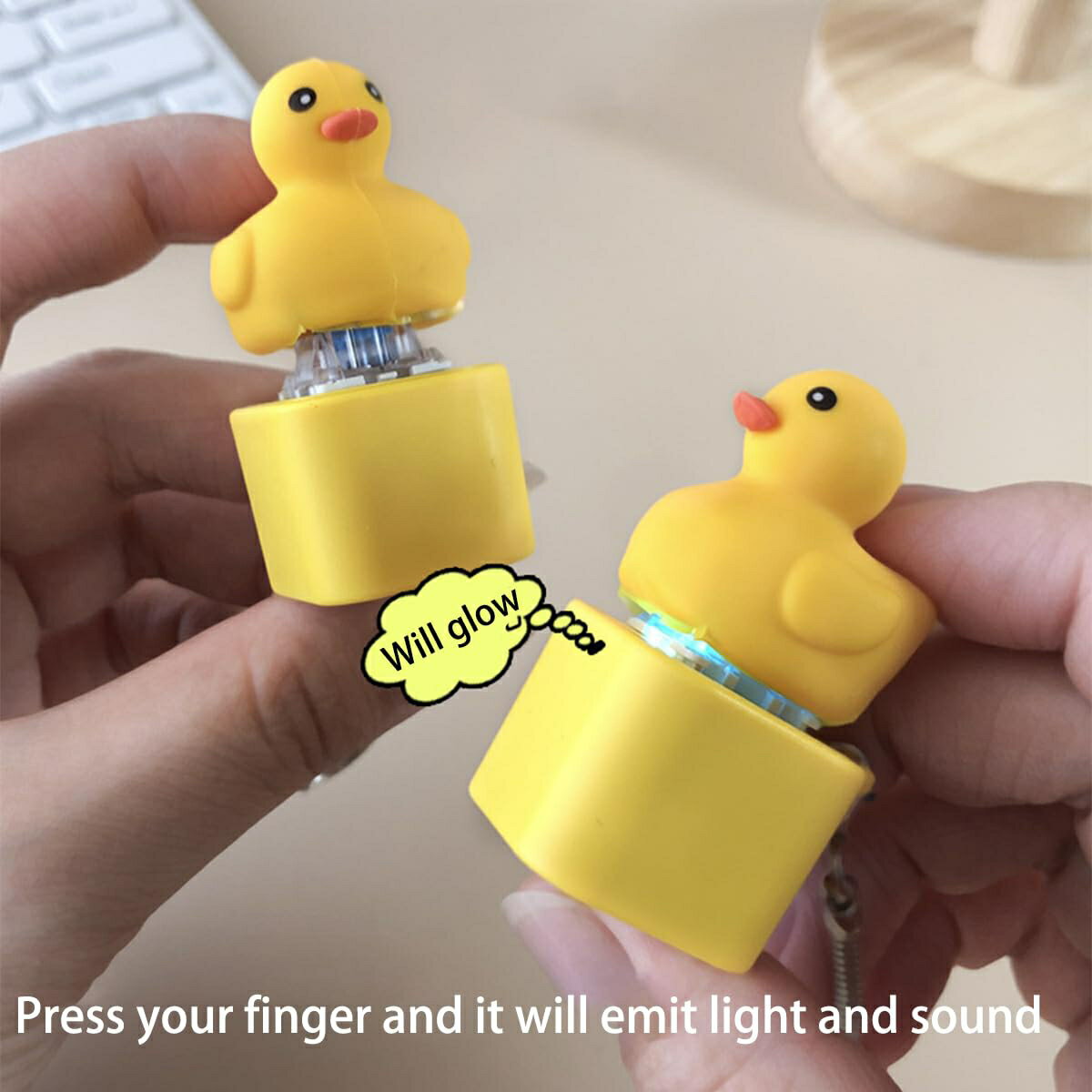 減圧おもちゃ ストレス解消フィジェット ボタンクリッカー 感覚玩具 クワクワと鳴くアヒルのキーホルダ..