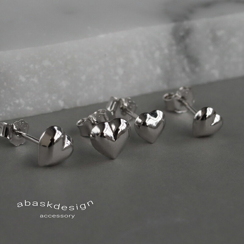 Rakuten - ＼MAX50%OFFクーポン有／SILVER925 ピアス 金属アレルギー対応 S925 ぷっくり ハート ピアス 選べる2サイズ (5mm/7mm) 純銀製 シンプル 大人可愛い silver925 ツヤ感 立体感 上品 華奢 小ぶり 大きめ シルバー 大人可愛い ヴィンテージ風