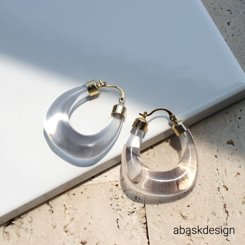 ＼最大15%OFFクーポン配布中／ピアス アクリルフープピアス 合金 アクリル クリアピアス 透明 レディース ゴールド 大ぶり フォーマル カジュアル ゴールドピアス プレゼント オシャレ カワイイ ギフト クリア ピアス アクリルピアス 透け感 クリアカラー 夏のサムネイル