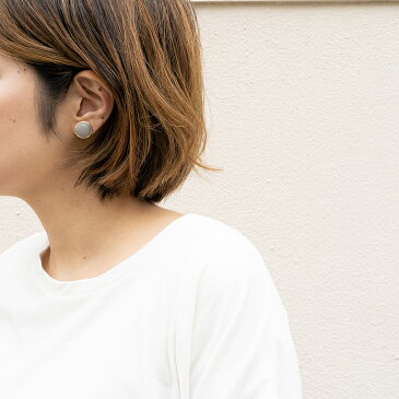 【メール便送料無料】フェイクレザーイヤリング アクセサリー アクセ レディース イヤリング シンプル ギフト 大人 女性