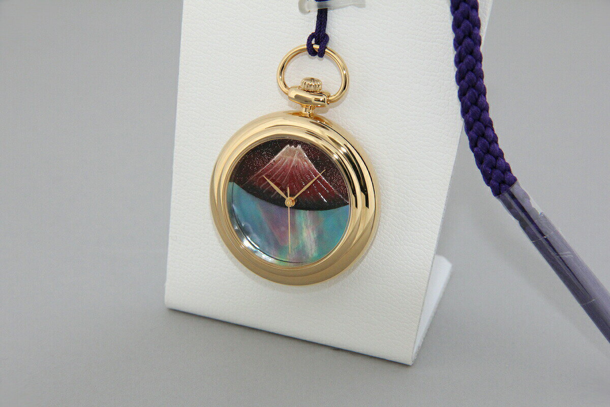 【4日20時からポイント10倍】 懐中時計 高級時計 蒔絵 浄法寺漆 蒔絵時計 漆塗り 和風 和風小物 大川 彰 作 浄雅 JOGA MAKIE 漆文字盤 「逆富士」 クオーツ ポケットウォッチ 懐中時計 提げ時計 和服 G02-042