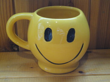 ■マッコイ（McCOY)■Happy Face Mug Cup■イエロー■1970年以降製造