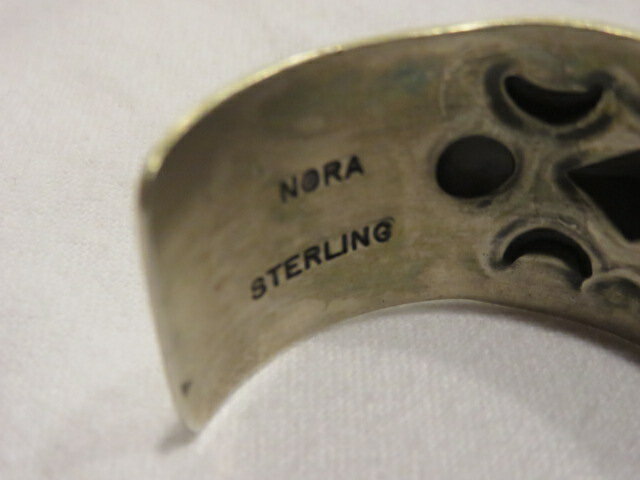 ������ǥ����󥸥奨�꡼��NAVAJO²�ʥʥХ�²�˥Х󥰥뢣�ʥХۥ����ƥ����ȡ�Nora Tahe�˥ϥ�ɥᥤ�ɡ�NAVAJO-B-004)�����꥾�������������բ�����̵��