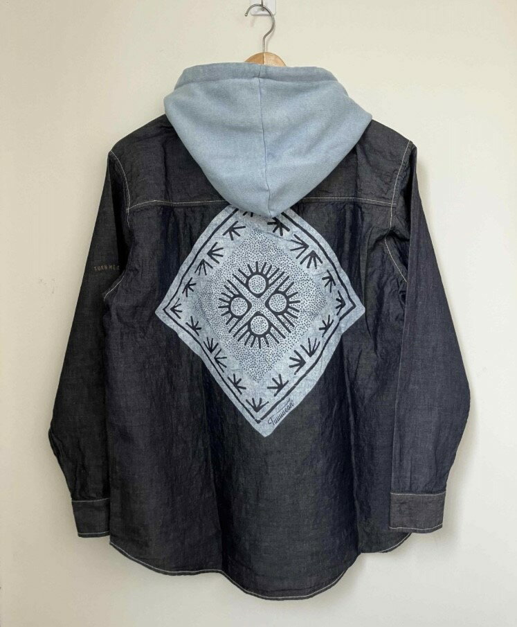 TURN ME ON（ターンミーオン) スエットフード付き シャンブレーワークシャツ (INDIGO) (MENS)M/Lサイズ