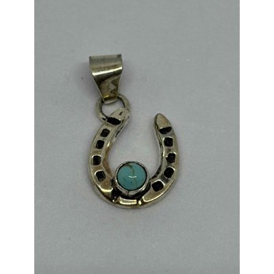 インディアンジュエリー■NAVAJO族（ナバホ族）■馬蹄 ホースシュー ネックレス(2)（NAVAJO-NT-01) ■アリゾナ北部現地買付