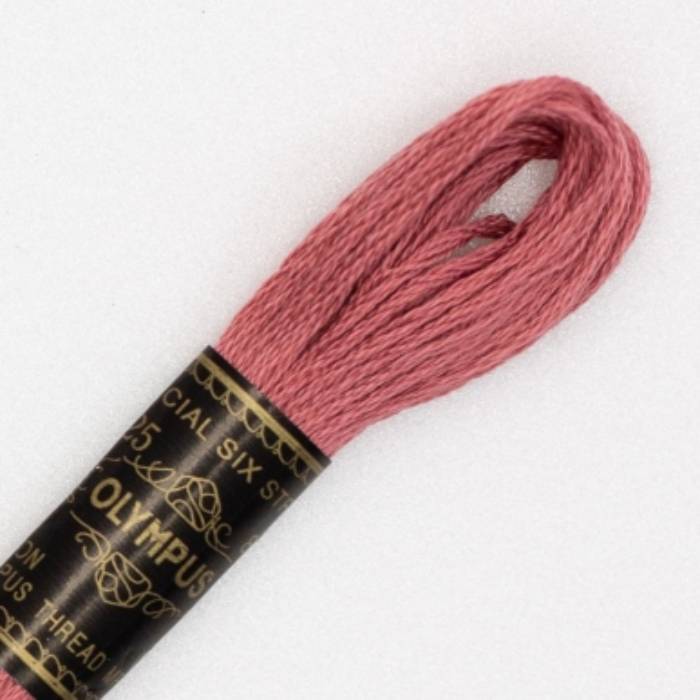 商品名：オリムパス 25番刺しゅう糸 1705 メール便/宅配便可品　番：ol-25-1705素　材：綿100％容量：8m【 オリムパス25番刺しゅう糸 】一覧はこちら ・メーカー希望小売価格はメーカーサイトに基づいて掲載しています刺繍 刺しゅう 刺繍糸 糸 オリンパス olympas おしゃれ 手芸 手芸用品 ハンドメイド ハンドメイド434色のカラーグラデーションが美しい、刺しゅう糸の代表格。 2本合わせの細い糸を6本より合わせたもの。安定した色調と色感、美しい光沢感を持っています。 コットン手芸に、フェルト手芸に、アップリケ手芸に・・・あらゆる手芸に便利です。 すぐれた光沢感と表現力豊かな発色が魅力のオリムパスししゅう糸は、 自社工場による一貫した生産体制のもとに生み出される、品質本位の伝統あるブランド製品です。 最高品質のエジプト綿と独自の加工方法による美しい光沢と風合いに加え、染色堅牢性に優れた高級糸です。商品名：オリムパス 25番刺しゅう糸 1705 メール便/宅配便可素　材：綿100％
