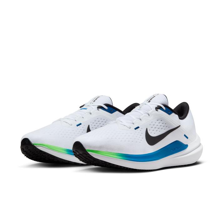 【NIKE】 ナイキ AIR WINFLO 10 エア ウィンフロー 10 MDV4022 103WHITE/BLACK DV4022-103メンズモデル《商品説明》毎週走行距離を記録している人でも、ランニングを習慣にしたい初心者でも、週末に気が向いたら友だちと走るだけの人でも最適。Winflo 10は、バランスの良い履き心地であらゆるランを後押しします。 弾力性のあるNike Airを備え、前足部に余裕を持たせたニュートラルなサポート性のあるシューズで、快適で弾むような履き心地を実現。いつロードで走りたくなっても大丈夫。ランニングの準備は万全です。※シューズの製法上、接着剤の付着や縫製のズレ、歪みがある場合がございますが不良品ではございません。※商品外装箱（化粧箱）につきましては商品を保護する梱包材の為、擦過痕や細かい傷、破れ、へこみ等が入荷時から生じている場合がございます。上記のような商品につきましては商品本体の破損ではないことから通常販売とし、箱の痛みを理由とした交換・返品につきましては不良品対応の対象外とさせていただきます。 サイズ目安はこちら 【サイズ目安】(個人差がございますので、あくまでも目安とお考え下さい。)このシューズの作りは小さめです。素材=合成繊維・合成繊維 + 合成樹脂 + 合成皮革 【ご購入前に必ずこちらをご確認ください。 】 [ABCMART][ABCmart][abcmart][ABCマート][abcマート][エービーシーマート][エービーシー][エービーシー マート]