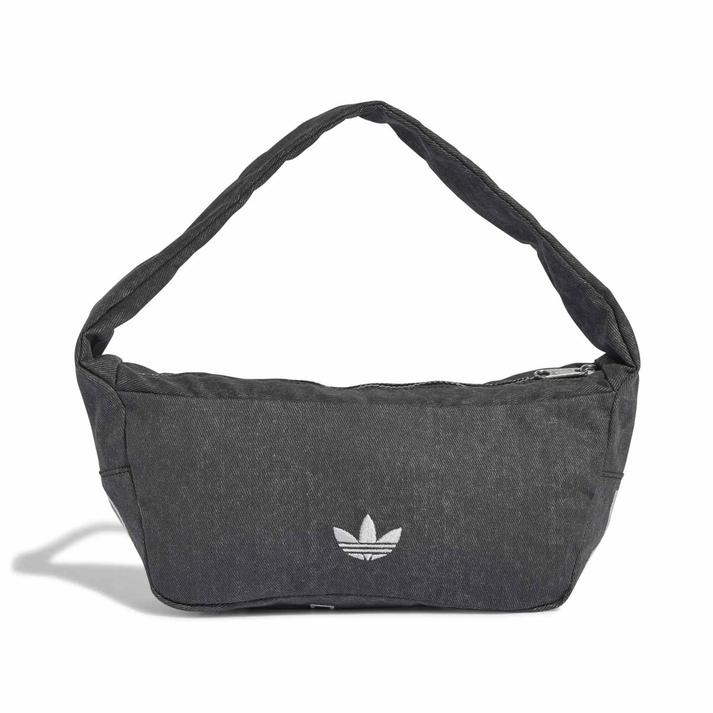 【adidas】 アディダス U SMALL SHOULDER DNM BAG バッグ KE0683 BLACK【ご注意】こちらの商品は弊社実店舗からも集約(入荷)するため、「靴箱の破損、色あせ、プライス貼付、剥がし跡」「靴箱内の包装用紙破れ、商品タグなどが無い状態」「履きジワやボンドの付着、若干のシミ、汚れ」が生じる場合がございます。また、正規の靴箱が著しく破損している状態時には代替の靴箱を使用する場合もございます。尚、弊社実店舗から集約しました商品は検品を行って販売可能な商品をご案内致しております。その為、商品の状態の指定はできませんので予めご了承下さい。※こちらの商品につきましては下記ご利用ガイドをご確認下さい。■ご利用ガイド スモールショルダーデニムバッグは、毎日のスタイルにカジュアルな雰囲気をもたらす。デニムのような仕上がりのウォッシュコットン製で、リラックスしたルックスと使いやすさを兼ね備えている。コントラストの効いた刺しゅうで縁取られたオーバーサイズのリニアロゴが、独特の個性とさりげないポップなスタイルを醸し出す。ジップ付きメインコンパートメントには必需品を収納でき、内側のスリップポケットで整理整頓が可能。パッド入りショルダーストラップで、移動中も快適に持ち運べる。用事からお出かけまで、何にでも対応できるアディダス オリジナルスバッグは、実用性とストリートスタイルを兼ね備えている。 サイズ目安はこちらサイズ目安はこちら140 mm x 310 mm容量：3.9 L上記サイズ表は各部位の目安寸法となります。製品の仕上がり寸法ではございません。タグ表記サイズとは異なりますのでご注意ください。こちらの商品は商品不良を除く返品・交換はお受け致しかねます。商品を入れる袋が破損していた場合、代用（他メーカーを含）の袋を使用する場合がございます。商品保護を主としたものですので、どうかご了承下さい。素材=コットン（=綿）【ご購入前に必ずこちらをご確認ください。 】 [ABCMART][ABCmart][abcmart][ABCマート][abcマート][エービーシーマート][エービーシー][エービーシー マート]