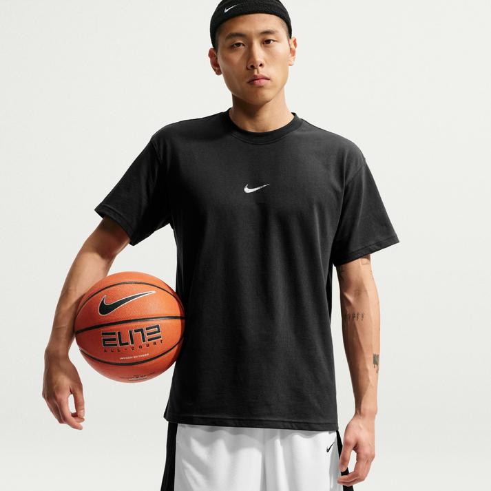 【NIKE】 ナイキ M TEE M90 SUMMIT COURT ショートスリーブ IM5055 010BLACK【ご注意】こちらの商品は弊社実店舗からも集約(入荷)するため、「靴箱の破損、色あせ、プライス貼付、剥がし跡」「靴箱内の包装用紙破れ、商品タグなどが無い状態」「履きジワやボンドの付着、若干のシミ、汚れ」が生じる場合がございます。また、正規の靴箱が著しく破損している状態時には代替の靴箱を使用する場合もございます。尚、弊社実店舗から集約しました商品は検品を行って販売可能な商品をご案内致しております。その為、商品の状態の指定はできませんので予めご了承下さい。※こちらの商品につきましては下記ご利用ガイドをご確認下さい。■ご利用ガイド IM5055-010《商品説明》必要なときに活躍するアイテムドロップショルダーと長めの袖でリラックスフィットの柔らかいコットン Tシャツ。呼ばれたらすぐにコートに出て、自分らしいプレーができる一枚です。 サイズ目安はこちらNIKEメンズトップス(アジアンサイズ)目安素材=コットン（=綿）・本体:綿 100%上記サイズ表は各部位の目安寸法となります。製品の仕上がり寸法ではございません。こちらの商品は商品不良を除く返品・交換はお受け致しかねます。商品を入れる袋が破損していた場合、代用（他メーカーを含）の袋を使用する場合がございます。商品保護を主としたものですので、どうかご了承下さい。【ご購入前に必ずこちらをご確認ください。 】 [ABCMART][ABCmart][abcmart][ABCマート][abcマート][エービーシーマート][エービーシー][エービーシー マート]