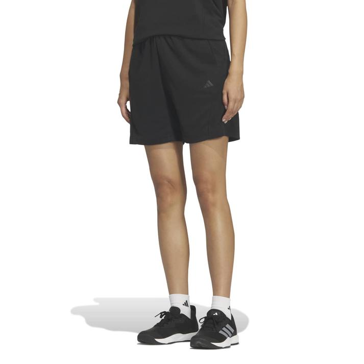 レディース 【adidas】 アディダス W TR ES+ クールセンサー ショーツ W TR ES+ クールセンサー ショーツ KE9119 BLACK【ご注意】こちらの商品は弊社実店舗からも集約(入荷)するため、「靴箱の破損、色あせ、プライス貼付、剥がし跡」「靴箱内の包装用紙破れ、商品タグなどが無い状態」「履きジワやボンドの付着、若干のシミ、汚れ」が生じる場合がございます。また、正規の靴箱が著しく破損している状態時には代替の靴箱を使用する場合もございます。尚、弊社実店舗から集約しました商品は検品を行って販売可能な商品をご案内致しております。その為、商品の状態の指定はできませんので予めご了承下さい。※こちらの商品につきましては下記ご利用ガイドをご確認下さい。■ご利用ガイド アクティブなライフスタイル向けに設計されたトレーニングショーツです。ジムでもスタジオでのストレッチでも、動きに合わせてフィットするレギュラーフィットを採用しています。ダブルニット構造により、耐久性と肌に優しいソフトな着心地を実現。装飾を削ぎ落したデザインは、様々なウェアとのコーディネイトがしやすいです。快適さと汎用性を重視するアスリートや、トレーニングを日常に取り入れる人に最適なアイテムです。 サイズ目安はこちらサイズ目安はこちらS=ウエスト:64cm 股下:16cmM=ウエスト:68cm 股下:16cmL=ウエスト:72cm 股下:16cmXL=ウエスト:75cm 股下:16cm上記サイズ表は各部位の目安寸法となります。タグ表記サイズとは異なりますのでご注意ください。こちらの商品は商品不良を除く返品・交換はお受け致しかねます。商品を入れる袋が破損していた場合、代用（他メーカーを含）の袋を使用する場合がございます。商品保護を主としたものですので、どうかご了承下さい。素材=ポリエステル・ポリエステル100%【ご購入前に必ずこちらをご確認ください。 】 [ABCMART][ABCmart][abcmart][ABCマート][abcマート][エービーシーマート][エービーシー][エービーシー マート]