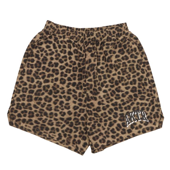 F.A. LEOPARD WIDE 5.5 SHORTS 【AKTR】 アクター F.A. LEOPARD WIDE 5.5 SHORTS ショートパンツ 226-023002 CAMEL【ご注意】こちらの商品は弊社実店舗からも集約(入荷)するため、「靴箱の破損、色あせ、プライス貼付、剥がし跡」「靴箱内の包装用紙破れ、商品タグなどが無い状態」「履きジワやボンドの付着、若干のシミ、汚れ」が生じる場合がございます。また、正規の靴箱が著しく破損している状態時には代替の靴箱を使用する場合もございます。尚、弊社実店舗から集約しました商品は検品を行って販売可能な商品をご案内致しております。その為、商品の状態の指定はできませんので予めご了承下さい。※こちらの商品につきましては下記ご利用ガイドをご確認下さい。■ご利用ガイド design：70年代のパンク・ファッションをインスピレーションにバスケットボールのエッセンスを加えて、反抗と肯定、破壊と創造が交差するコンセプトをエッジの効いたビジュアルで描き出した、AKTRの現在地を象徴するコレクション。 サイズ目安はこちらSIZE CHARTS 　総丈　ウエスト　股下 S　43　66　11.5 M　45　69　12.5 L　47　72　13.5 XL　49　75　14.5 2XL　51　78　15.5素材=ポリエステル上記サイズ表は各部位の目安寸法となります。製品の仕上がり寸法ではございません。こちらの商品は商品不良を除く返品・交換はお受け致しかねます。商品を入れる袋が破損していた場合、代用（他メーカーを含）の袋を使用する場合がございます。商品保護を主としたものですので、どうかご了承下さい。【ご購入前に必ずこちらをご確認ください。 】 [ABCMART][ABCmart][abcmart][ABCマート][abcマート][エービーシーマート][エービーシー][エービーシー マート]