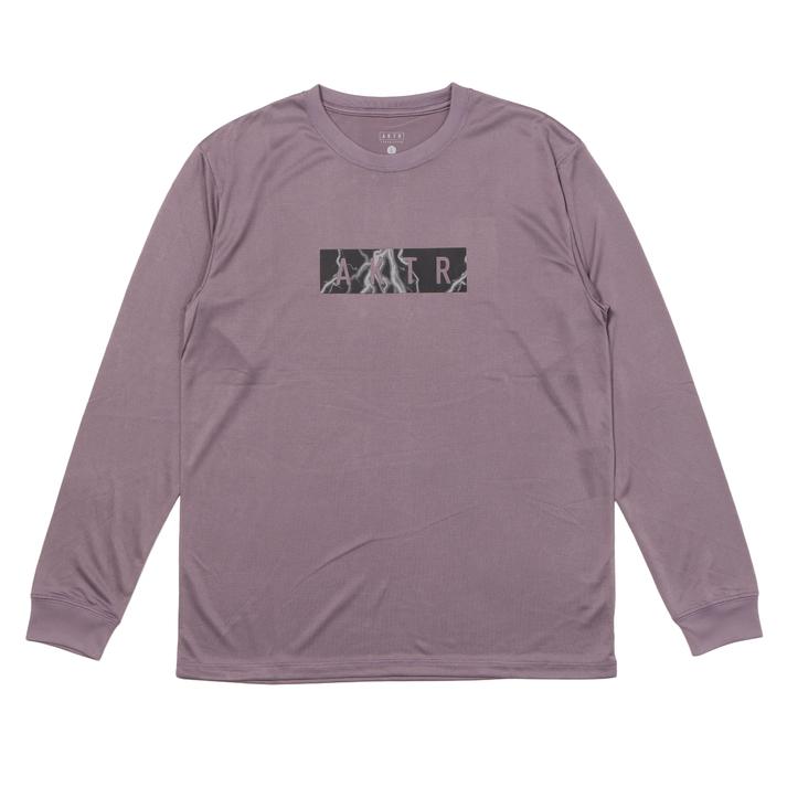 THUNDERBOLT BOXLOGO SP L/S TEE 【AKTR】 アクター THUNDERBOLT BOXLOGO SP L/S TEE ロングスリーブ 226-026005 LAVENDER【ご注意】こちらの商品は弊社実店舗からも集約(入荷)するため、「靴箱の破損、色あせ、プライス貼付、剥がし跡」「靴箱内の包装用紙破れ、商品タグなどが無い状態」「履きジワやボンドの付着、若干のシミ、汚れ」が生じる場合がございます。また、正規の靴箱が著しく破損している状態時には代替の靴箱を使用する場合もございます。尚、弊社実店舗から集約しました商品は検品を行って販売可能な商品をご案内致しております。その為、商品の状態の指定はできませんので予めご了承下さい。※こちらの商品につきましては下記ご利用ガイドをご確認下さい。■ご利用ガイド design：雷をモチーフにした柄をベースにしたAKTRボックスロゴを正面にプリントした、スポーツ用長袖Tシャツ。 サイズ目安はこちらSIZE CHARTS 　着丈　身幅　袖丈 S　68　49.5　60 M　70　52　61 L　72　54.5　62 XL　74　57　63 2XL　76　59.5　64素材=ポリエステル上記サイズ表は各部位の目安寸法となります。製品の仕上がり寸法ではございません。こちらの商品は商品不良を除く返品・交換はお受け致しかねます。商品を入れる袋が破損していた場合、代用（他メーカーを含）の袋を使用する場合がございます。商品保護を主としたものですので、どうかご了承下さい。【ご購入前に必ずこちらをご確認ください。 】 [ABCMART][ABCmart][abcmart][ABCマート][abcマート][エービーシーマート][エービーシー][エービーシー マート]