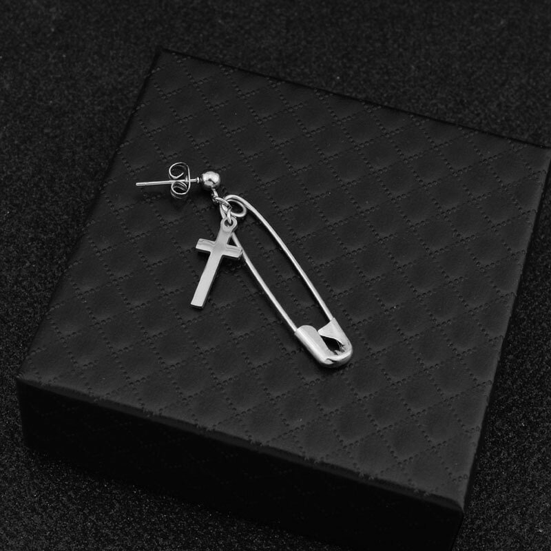 ピアス 片耳 韓国アクセサリー 十字 ロング モチーフ Liberty-M アクセサリー 十字架 クロス 安全ピンモチーフの商品画像 3