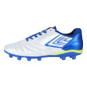 【UMBRO】 アンブロ ACCELATOR c-rush HG ACCELAOR c-rush HG UU2UJA04WB WHITE/BLUE 【ご注意】こちらの商品は弊社実店舗からも集約(入荷)するため、「靴箱の破損、色あせ、プライス貼付、剥がし跡」「靴箱内の包装用紙破れ、商品タグなどが無い状態」「履きジワやボンドの付着、若干のシミ、汚れ」が生じる場合がございます。また、正規の靴箱が著しく破損している状態時には代替の靴箱を使用する場合もございます。尚、弊社実店舗から集約しました商品は検品を行って販売可能な商品をご案内致しております。その為、商品の状態の指定はできませんので予めご了承下さい。※こちらの商品につきましては下記ご利用ガイドをご確認下さい。■ご利用ガイド 『ACCERATOR』シリーズの合成皮革アッパーモデル。フットボールの激しい動きの中でパフォーマンスを発揮することをコンセプトにラスト開発を実施。プレー時の安定感向上を目指し、指が動かしやすい前足の適度な幅と、かかと回りの立体形状にこだわり設計。前足部アッパーには合成皮革を採用。柔らかな足入れ感を目指し、アッパーへのステッチを施しました。かかと周辺のライニングは柔らかく、自然な収まりを目指して材料選択を実施。ハードな環境下での着用を想定し、ミッドソールを採用。人工芝、天然芝、ハードグランド対応のアウトソール。約250g(27.0cmで計測) サイズ目安はこちら 【サイズ目安】(個人差がございますので、あくまでも目安とお考え下さい。)このシューズの作りは標準です。素材=人工皮革（=合成皮革）・合成繊維・合成樹脂・アッパー:合成皮革/合成繊維　アウトソール:合成底 【ご購入前に必ずこちらをご確認ください。 】 [ABCMART][ABCmart][abcmart][ABCマート][abcマート][エービーシーマート][エービーシー][エービーシー マート][バーゲン]