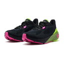 【UNDER ARMOUR】 アンダーアーマー M UA HOVR Machina 3 ホバー マキナ3 3024899 005BLK/LMS/RBP 【ご注意】こちらの商品は弊社実店舗からも集約(入荷)するため、「靴箱の破損、色あせ、プライス貼付、剥がし跡」「靴箱内の包装用紙破れ、商品タグなどが無い状態」「履きジワやボンドの付着、若干のシミ、汚れ」が生じる場合がございます。また、正規の靴箱が著しく破損している状態時には代替の靴箱を使用する場合もございます。尚、弊社実店舗から集約しました商品は検品を行って販売可能な商品をご案内致しております。その為、商品の状態の指定はできませんので予めご了承下さい。※こちらの商品につきましては下記ご利用ガイドをご確認下さい。■ご利用ガイド 3024899ニュートラルソールユニット:クッショニングを求めるランナーに最適軽さと優れた通気性の追求により独自に設計した、ワープスペーサーアッパー走行時に足が擦れないよう、縫い目のないオーバーレイやボディマッピング構造を採用 エアロダイナミック構造でTPUラップされたヒールは、固定力が向上しフィットを強化立体成型ソックライナーは、快適性、弾力性、クッション性を高め、長距離のパフォーマンスをサポートミッドソールヒールパーツはホバーフォームをエナジーウェブで圧縮成形し、着地エネルギーを反発力に変換する前足部は硬度を高めたホバーフォームを使用フレックスと耐久性を考慮してマッピングされたチャネリングラバーアウトソールが、自然な動きを促すHOVR(ホバー)：フォームをエナジーウェブに包むことで力の分散を防ぎ、着地衝撃を推進力へと変換する、エネルギーリターン性能が高いクッションフォームRECORD EQUIPPED(チップ内蔵)：ミッドソールに内蔵されたチップがランニングデータを収集、解析し、マップマイランアプリと連携してランを向上させる方法を提供する サイズ目安はこちら 【サイズ目安】(個人差がございますので、あくまでも目安とお考え下さい。)このシューズの作りは標準です。素材=合成繊維 【ご購入前に必ずこちらをご確認ください。 】 [ABCMART][ABCmart][abcmart][ABCマート][abcマート][エービーシーマート][エービーシー][エービーシー マート][バーゲン]