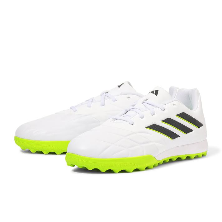 【ADIDAS】 アディダス copa pure.3 tf コパ ピュア 3 TF GZ2522 FTWR/CORE/LUCI 【ご注意】こちらの商品は弊社実店舗からも集約(入荷)するため、「靴箱の破損、色あせ、プライス貼付、剥がし跡」「靴箱内の包装用紙破れ、商品タグなどが無い状態」「履きジワやボンドの付着、若干のシミ、汚れ」が生じる場合がございます。また、正規の靴箱が著しく破損している状態時には代替の靴箱を使用する場合もございます。尚、弊社実店舗から集約しました商品は検品を行って販売可能な商品をご案内致しております。その為、商品の状態の指定はできませんので予めご了承下さい。※こちらの商品につきましては下記ご利用ガイドをご確認下さい。■ご利用ガイド クラシックさと快適な履き心地がひとつになったアディダス コパ ピュア。前足部に用いたソフトなレザーが、優れたフィット感をもたらす。 サイズ目安はこちら 【サイズ目安】(個人差がございますので、あくまでも目安とお考え下さい。)このシューズの作りは標準です。素材=天然皮革・人工皮革（=合成皮革）※天然皮革を使用しているため、多少の色ムラや生産過程で生じる傷が多少ある場合がございますので、予めご了承ください。 【ご購入前に必ずこちらをご確認ください。 】 [ABCMART][ABCmart][abcmart][ABCマート][abcマート][エービーシーマート][エービーシー][エービーシー マート][バーゲン]