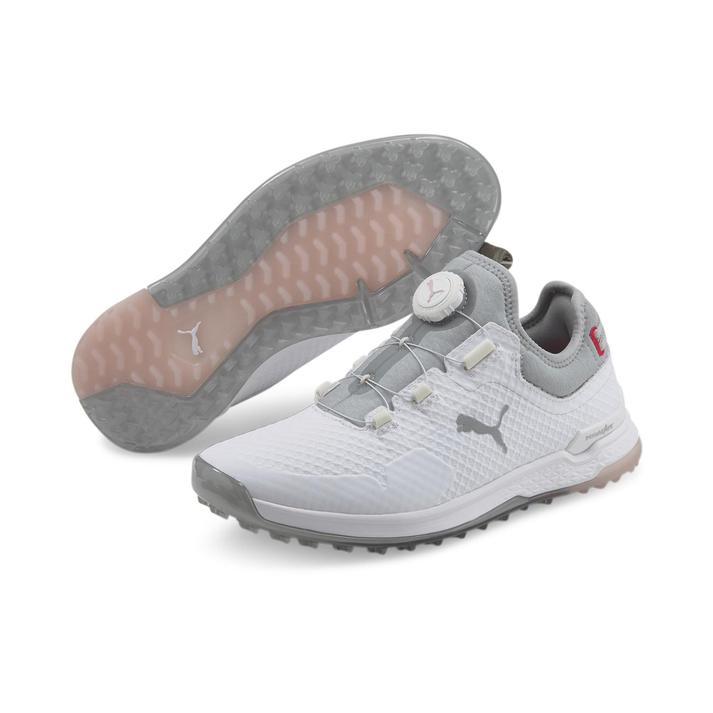 レディース 【PUMA GOLF】 プーマ PROADAPT ALPHACAT WMNS DISC プロアダプト アルファキャット ディスク 376924 01WHT/SILVER 快適さとスタイルでコースを支配したい、そんなあなたにお届けするシューズです。プロが求める精度で設計され、グリーンの上で足を踏み出すごとにADAPTフォームミッドソールが優れたクッション性を発揮。DISCクロージャーシステムが足をしっかり固定し、安定したフィット感でプレーに臨めます。 サイズ目安はこちら 【サイズ目安】(個人差がございますので、あくまでも目安とお考え下さい。)このシューズの作りは標準です。素材=合成繊維 【ご購入前に必ずこちらをご確認ください。 】 [ABCMART][ABCmart][abcmart][ABCマート][abcマート][エービーシーマート][エービーシー][エービーシー マート]